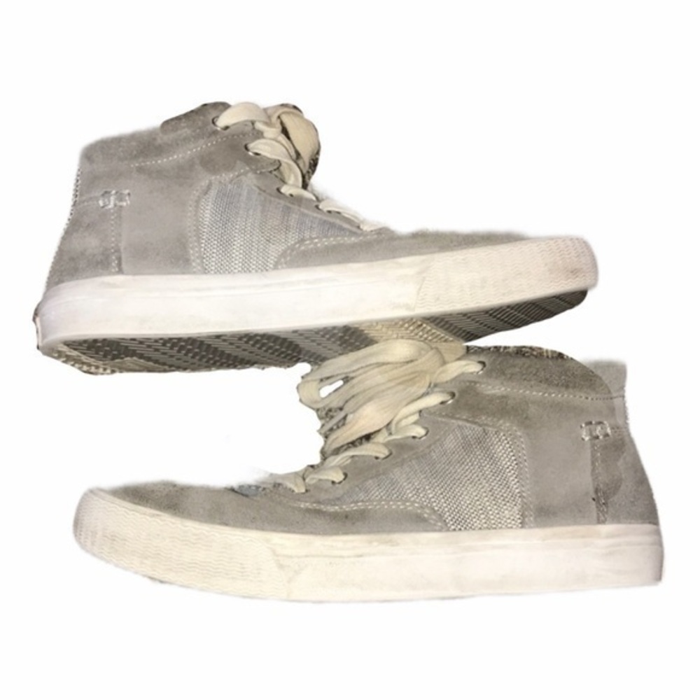 Toms tennis shoes size 5.5
